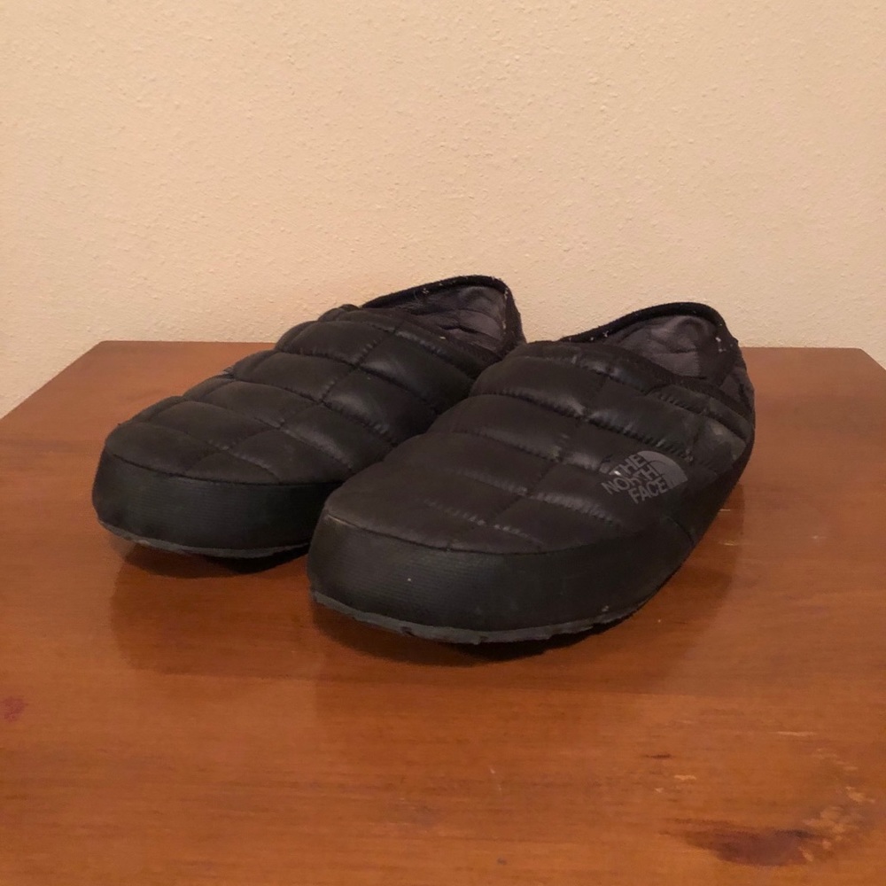 COPY - The north face down slippers